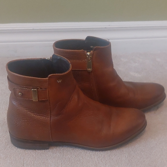 Wojas Shoes - WOJAS, Size 7/European 38 Women's Tan Leather Ankle Booties
